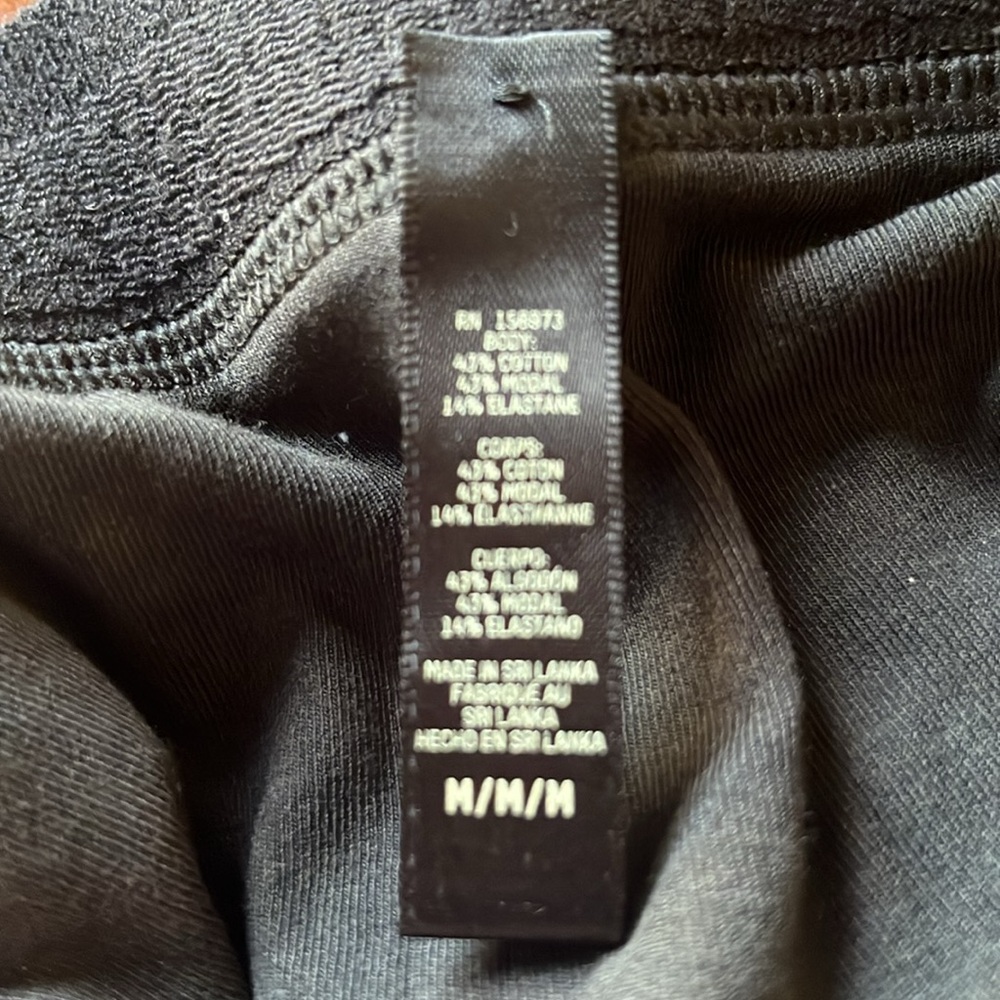 Skims Size Medium Boxers - Picture 4 of 4